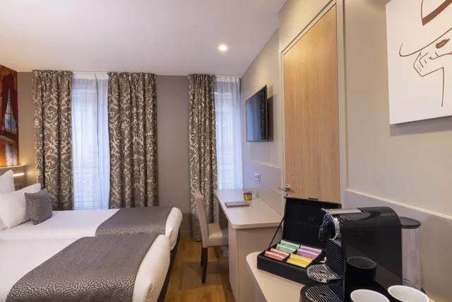 Superior, Double Bed, Hotel Theoreme 8/10