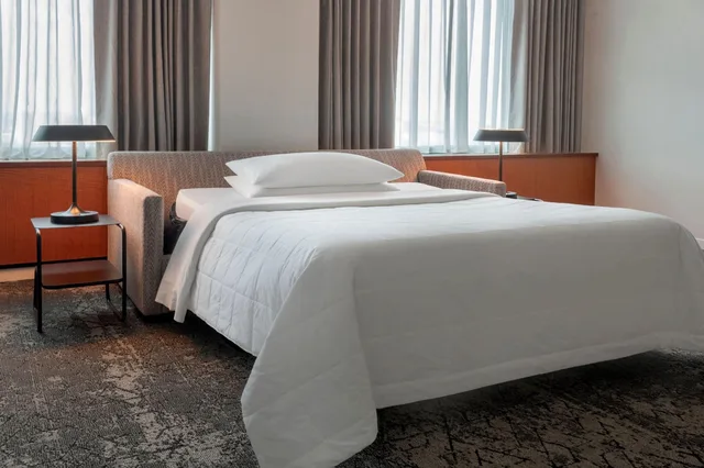 جناح كلوب بسرير كينج، SHERATON BOSTON HOTEL 3/7