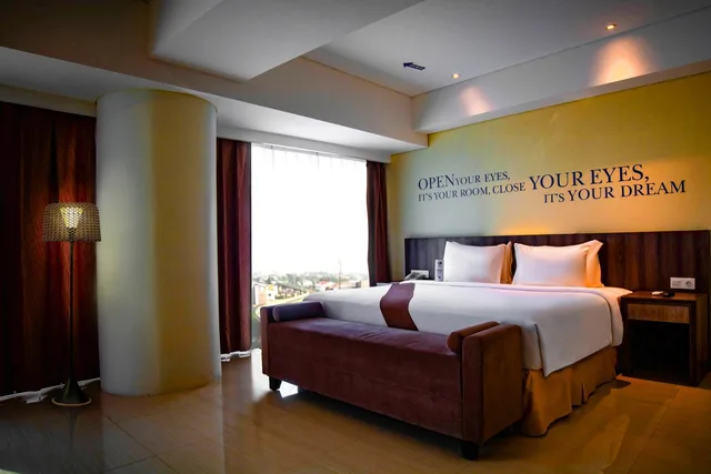 Executive, King Bed, Kebayoran Park Hotel 1/1