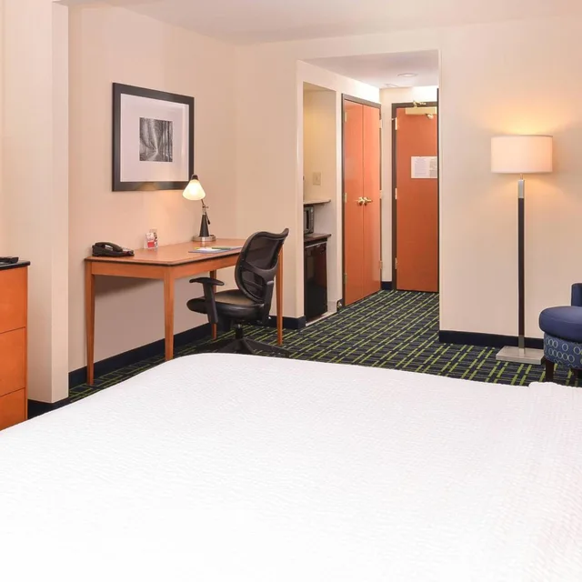 Room, King Bed, Bathtub, Accessible, Fairfield Inn Suites Denver Aurora Parker 5/6