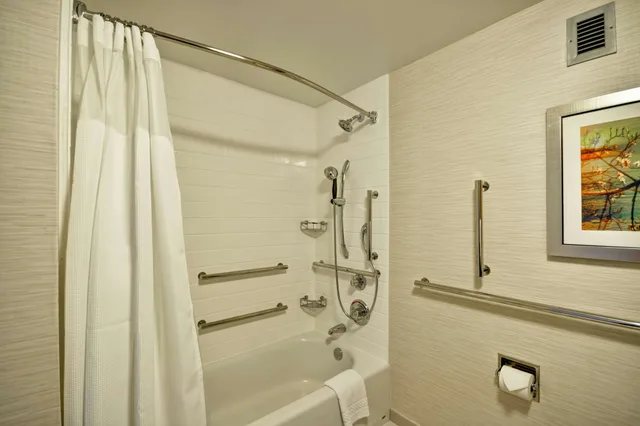 غرفة بسرير كينج، Fairfield Inn & Suites by Marriott Atlanta Vinings/Galleria 5/5