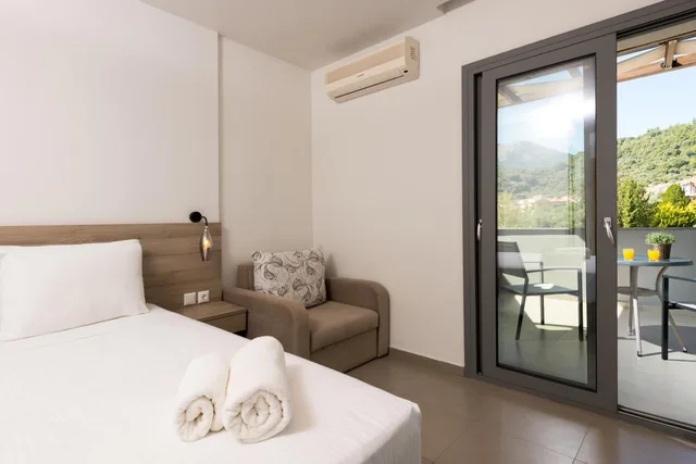 غرفة قياسية بسرير مزدوج أو سريرين منفصلين بإطلالة على الجبل، Princess Golden Beach Hotel 2/7
