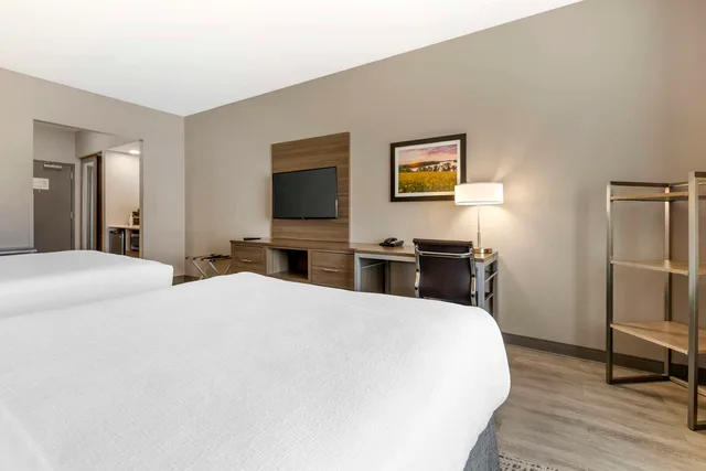 غرفة بسريرين كوين لذوي الإعاقة، Best Western Plus At La Crescent Event Center 1/3