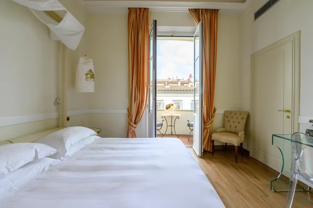 Twin or Double superior with balcony, Hotel Kraft 3/10