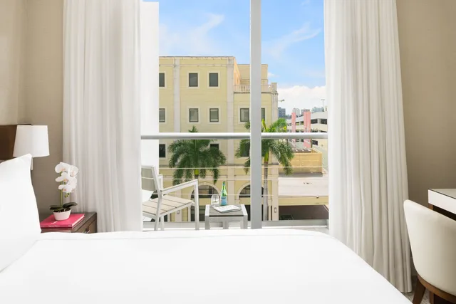 Suite, Multiple Beds, with View, Balcony، The Altair Hotel Bay Harbor Miami 3/4