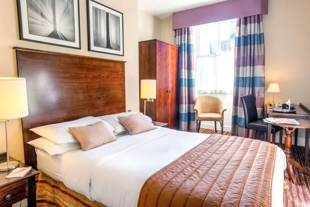 غرفة تنفيذية بسريرين منفصلين، Classic Lodges the White Swan 4/6