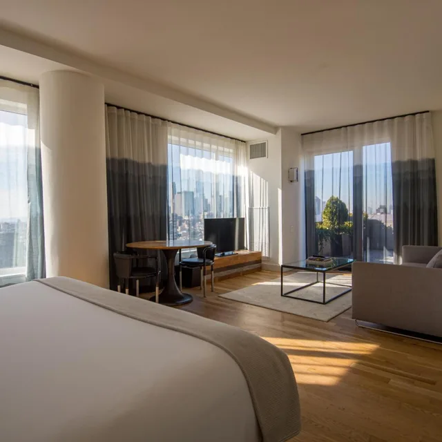 جناح استوديو ديلوكس بسرير كينج بإطلالة على المدينة، Hotel Indigo Lower East Side New York 5/8