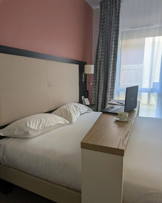 غرفة بسرير مزدوج أو سريرين منفصلين، The Originals City, Hotel La Verriaire, Cholet Sud 4/10