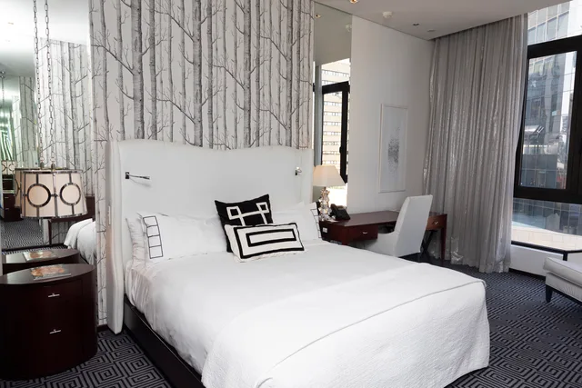 غرفة قياسية بسرير مزدوج، Davinci Hotel And Suites On Nelson Mandela Square 1/3