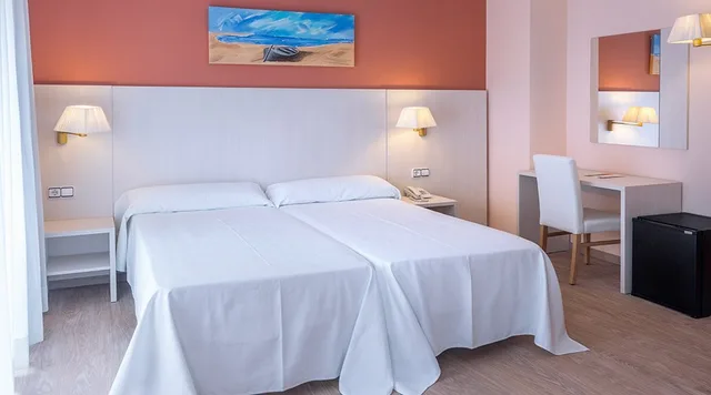 Family, GHT Balmes Hotel, Aparthotel & Splash 3/10