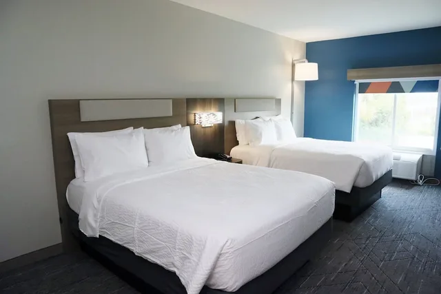 غرفة قياسية بسرير كينج، Holiday Inn Express Hotel And Suites Baton Rouge North 2/5