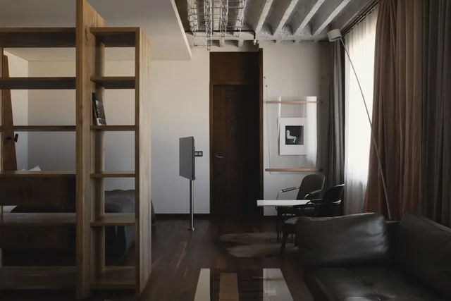 جناح في طابق مرتفع، Hotel Warszawa 3/3