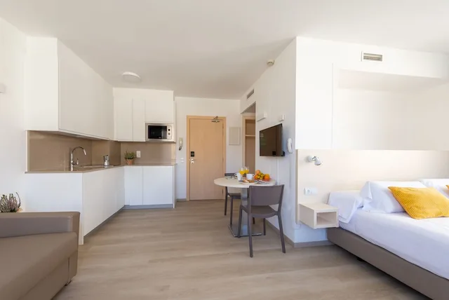 شقة سوبيريور، Apartamentos Atenea Park 6/10