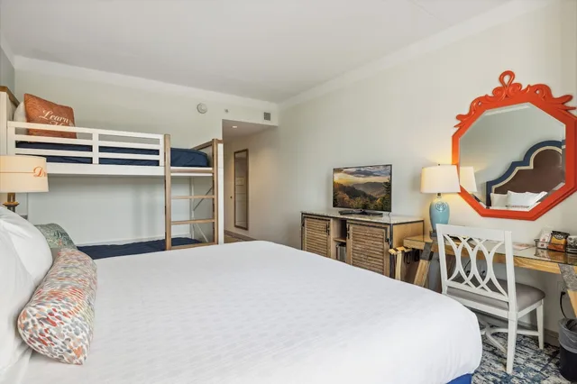 غرفة بسرير كينج وسرير بطابقين لذوي الإعاقة، Dollywood S Dreammore Resort And Spa 3/7