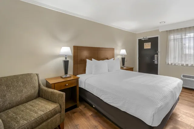 غرفة قياسية بسرير كوين لذوي الإعاقة، Best Western Plus Northwoods Inn 3/10