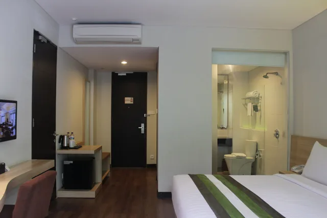 غرفة قياسية بسرير كوين، Grand Whiz Hotel Nusa Dua 10/10