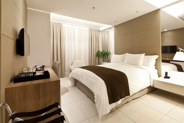 Superior Queen Handicapped Nao Fumante، Hilton Garden Inn Belo Horizonte 5/7
