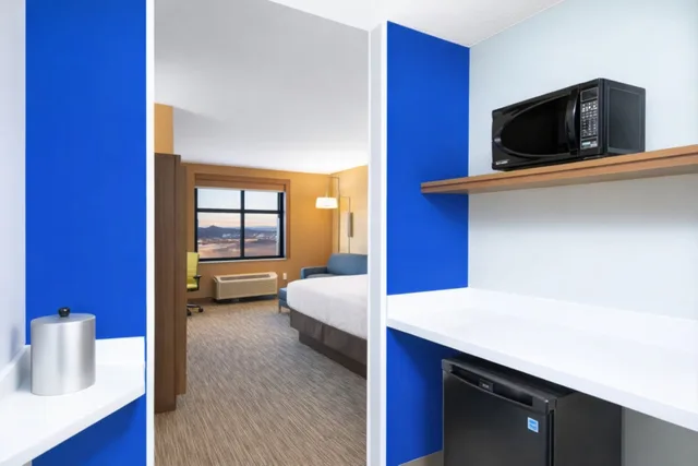 غرفة بسرير كينج لذوي الإعاقة، Holiday Inn Express Hotel Suites St George North 3/3