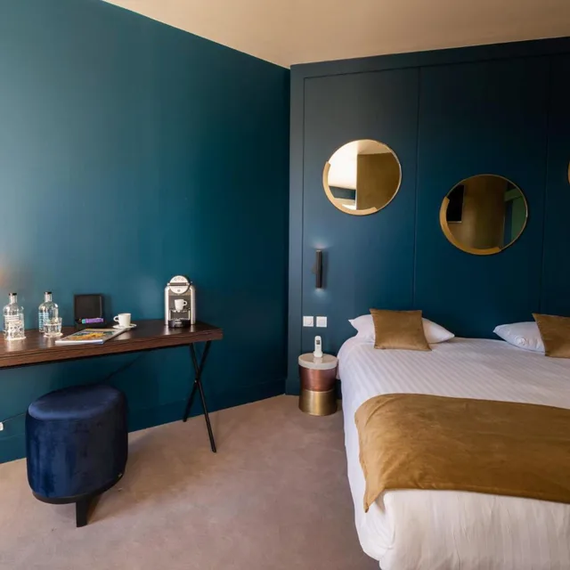 Privilege, Hotel des Palmiers Hyeres 2/6