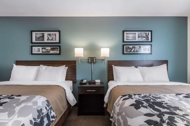 غرفة رباعية بسريرين كوين، Sleep Inn & Suites O Fallon MO - Technology Drive 2/3