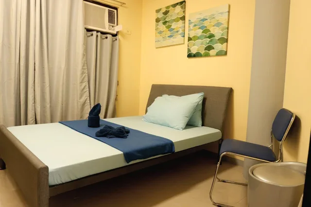 Private, Double Bed, Transit Point Hostel Mactan Cebu 2/3