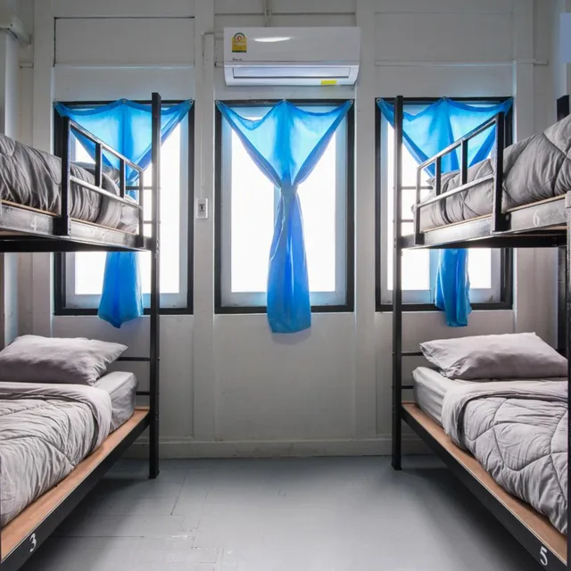سكن مشترك للنساء، Zee Thai Hostel (Thaitone Hostel) 2/5
