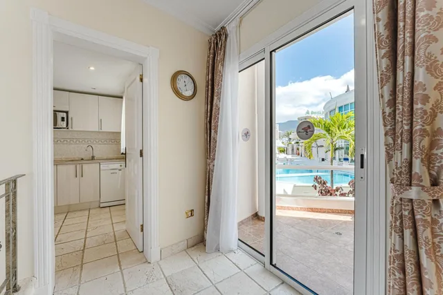 Deluxe, Suite, Private Pool, Flamingo Suites 5/10