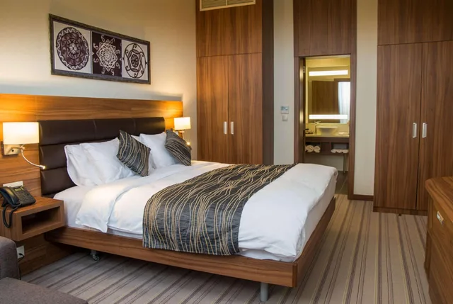استوديو بريميير، Premier Sofia Airport Hotel 1/3