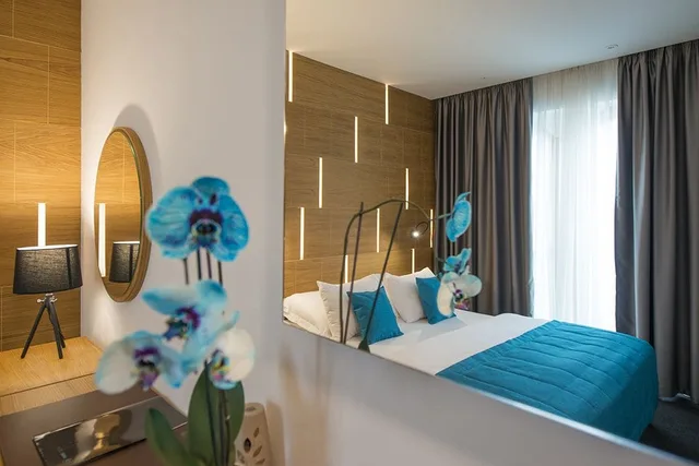 Deluxe, Double Bed, Hotel Sana 7/7