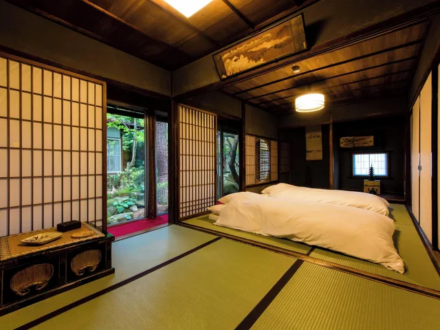Garden, Private Bathroom، Temple Hotel Takayama Zenkoji 1/3