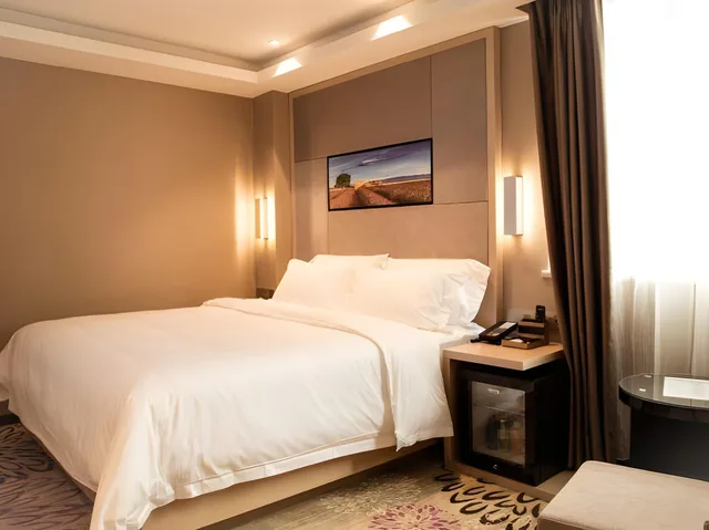 غرفة بزنس بسرير كوين، Lavande Hotels Shenzhen North Railway Station Bantian Metro Station 1/1