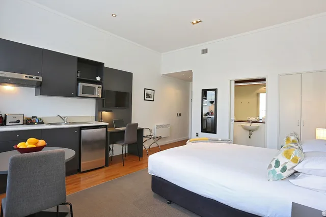 Executive, Studio, Twin Beds, Quest Invercargill Serviced Apartments 1/2