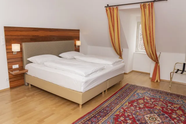 Family Suite, 1 Single and 2 Double Beds، Hotel Mariahilf 3/10