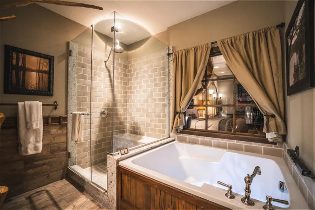 Lodge, Queen Bed، Big Cypress Lodge 5/5