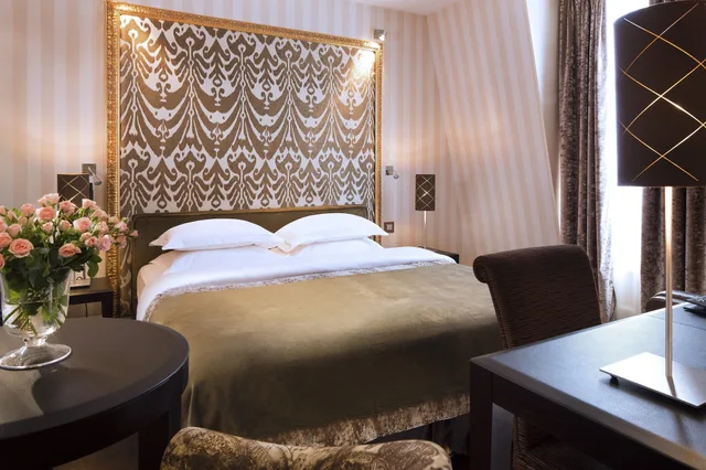غرفة تنفيذية بسرير مزدوج مع أريكة، Hotel Ares 1/2