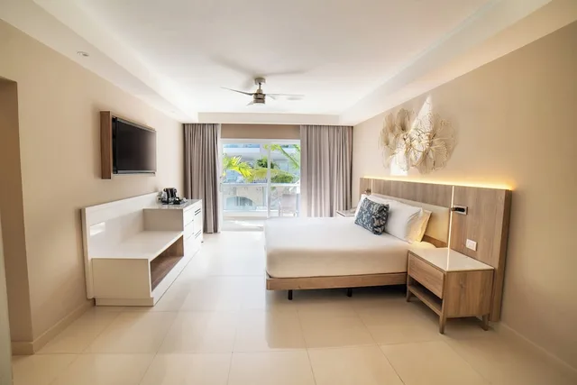 2 Bedrooms, Diamond Club, Swim Out, Presidential, Luxury, Suite, King Bed, 2 Queen Beds, Sofa, Hot Tub، Royalton Punta Cana, An Autograph Collection All-Inclusive Resort and Casino 9/14