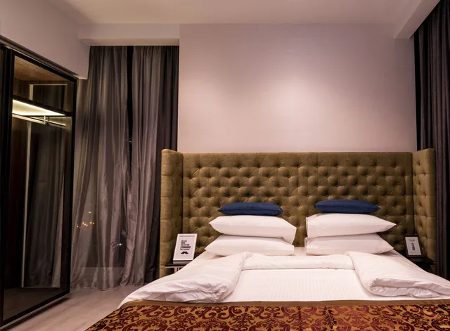 3 Bedrooms, Loft, Premier, 1 Queen and 2 Queen Beds, Kuala Lumpur City Center View, Hot Tub، Expressionz KLCC by Wodages 1/8