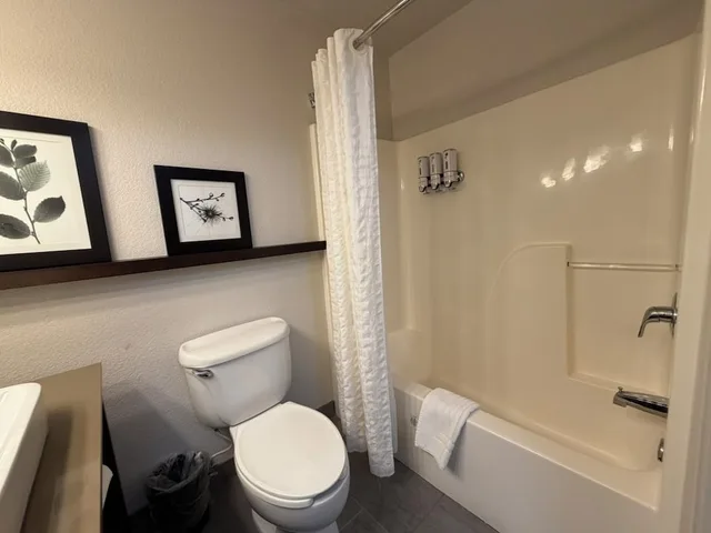 جناح استوديو بسرير كينج، Country Inn & Suites by Radisson, Novi, MI 9/10