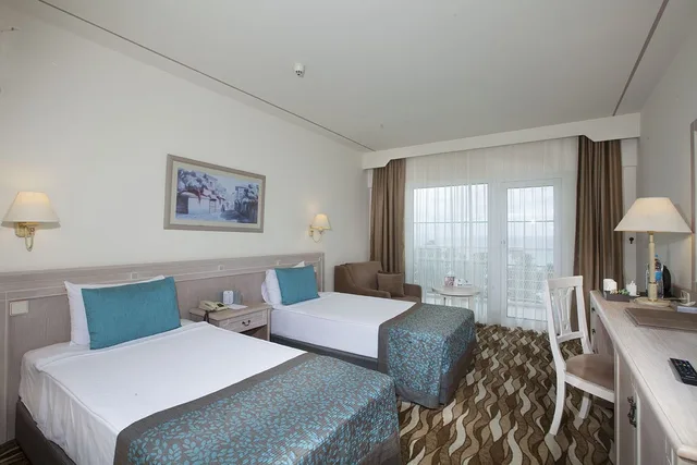 غرفة قياسية بسرير مزدوج بإطلالة على البحر، Kimeros Ma Biche Hotel And Thalasso 2/10