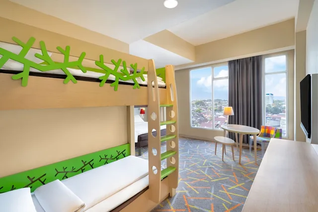 Family, King and Bunk Bed, Ibis Styles Malang 16/17