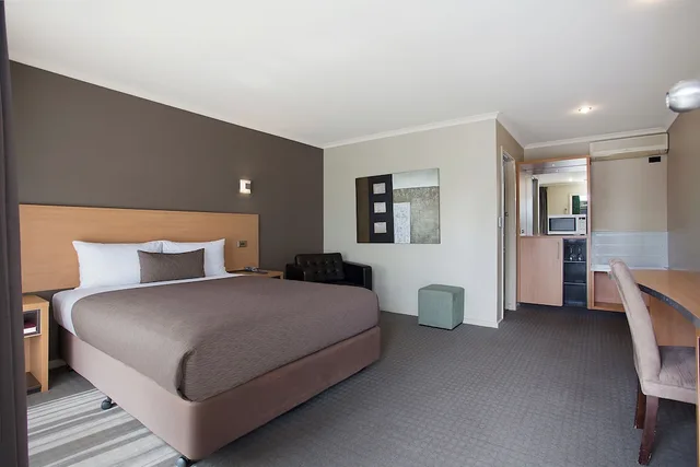 غرفة بريميوم بسرير كوين، Comfort Inn On Raglan 3/6