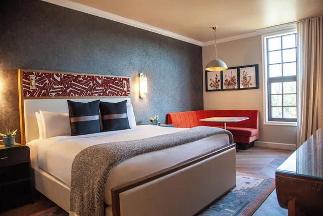 غرفة سوبيريور بسرير كينج، The Westport Inn, an Ascend Hotel Collection Member 2/5