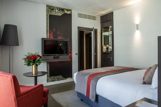 Superior, Hotel Indigo Paris - Opera by IHG 8/10
