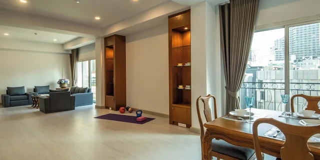 3 Bedrooms, Family Suite, 3 Double Beds, Chaidee Mansion 8/10