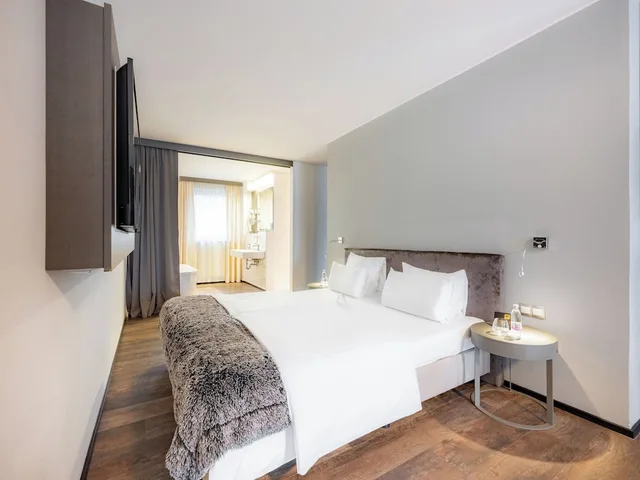جناح ملكي، HOTEL CITY MARIBOR 1/8