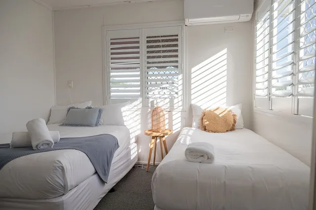 2 Bedrooms, Apartment, Queen and Twin Beds, Pacific Sun Bargara Beach Motel 2/7