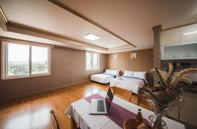 جناح عائلي بسريرين مزدوجين، Jungmun Resort 1/1