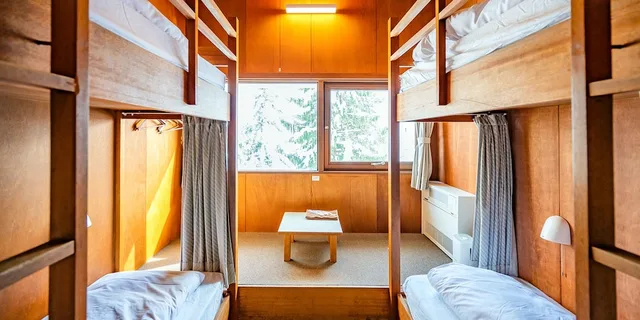 غرفة بأربعة أسرّة وسرير بطابقين بإطلالة على الجبل بحمام مشترك، Lodge Scole 2/7