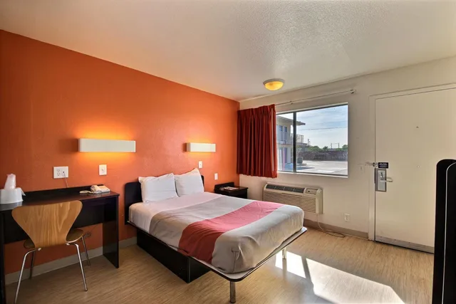 غرفة ديلوكس رباعية، Motel6 Laredo Tx South 5/10
