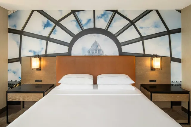 غرفة ركنية بسرير كينج بإطلالة على المدينة، Hilton Cleveland Downtown 2/3